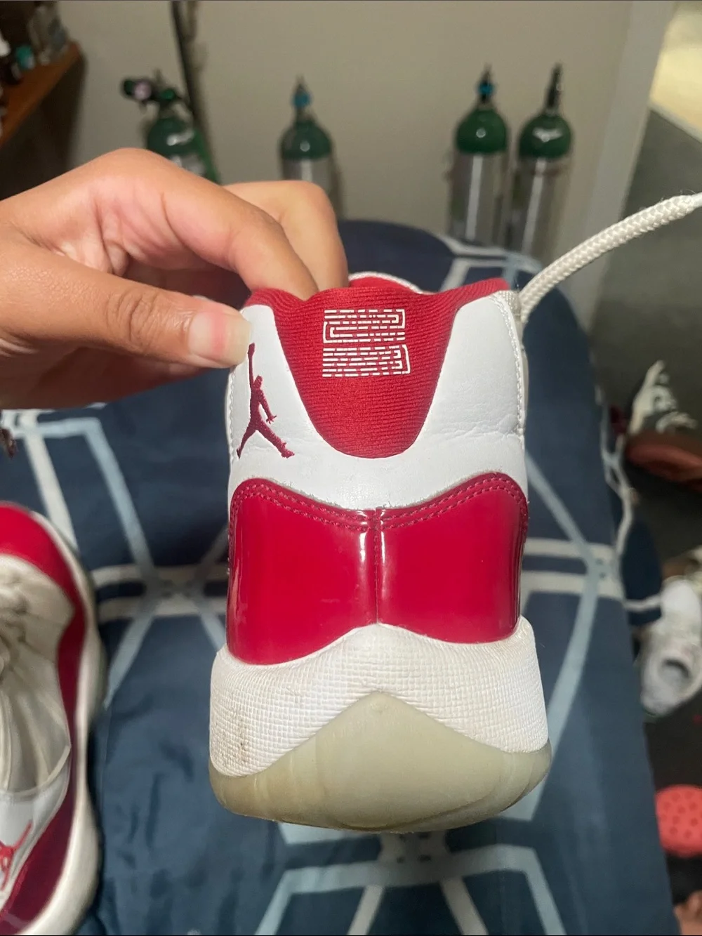 Jordan red white